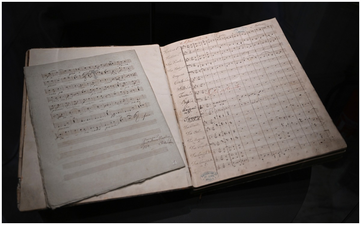 Paritura de Beethoven regresan a sus sueños originilaes | AP