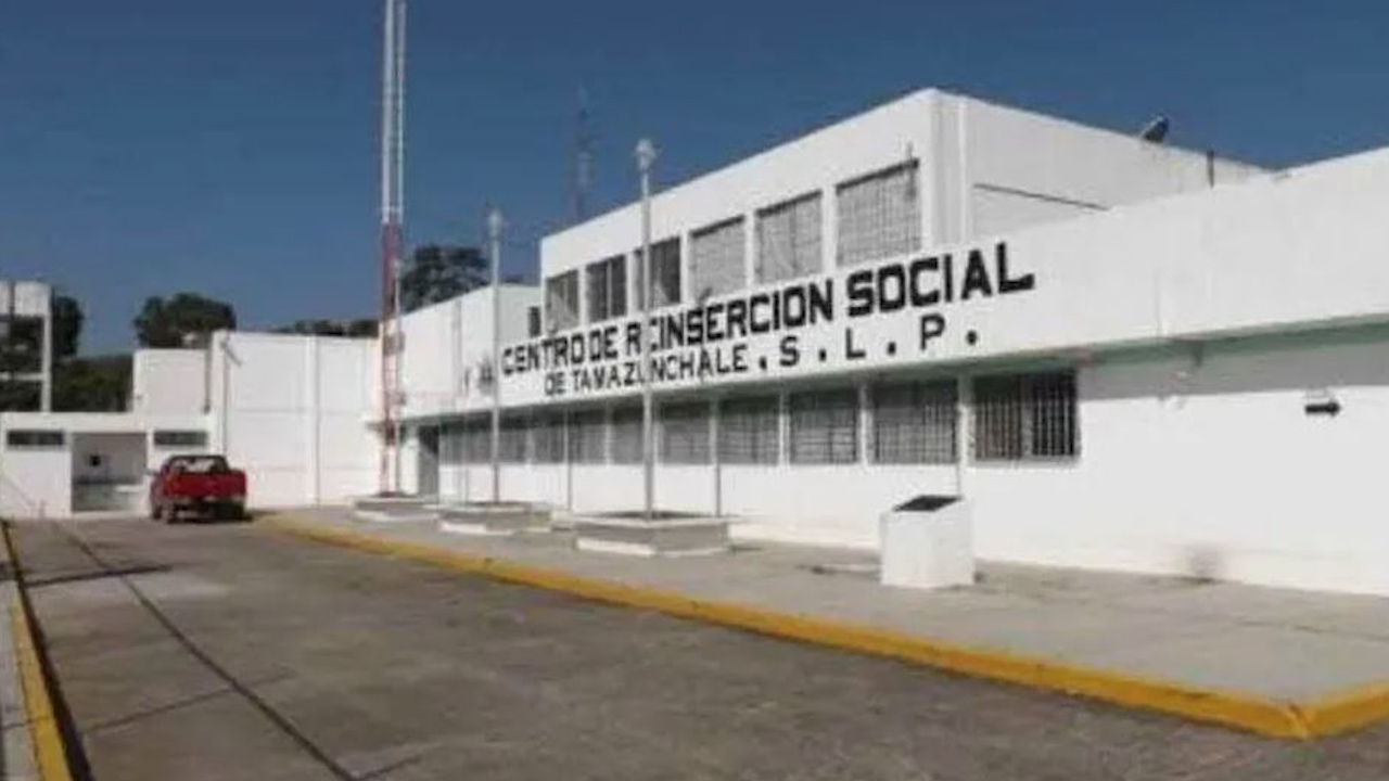 En SLP, balacera al exterior del penal de Tamazunchale deja dos muertos