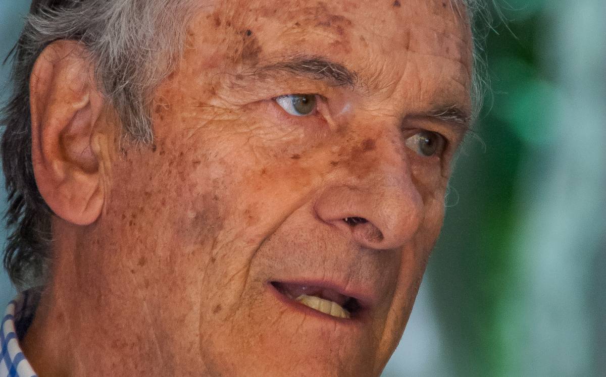 Dominique Lapierre (Shutterstock).