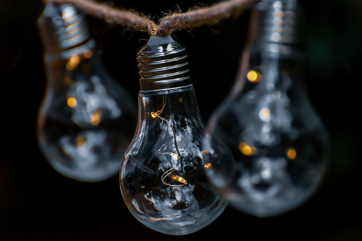 Electricidad, apagones, iluminación, bombilla, suministro eléctrico. | Foto en Pixabay de Alexas_Fotos