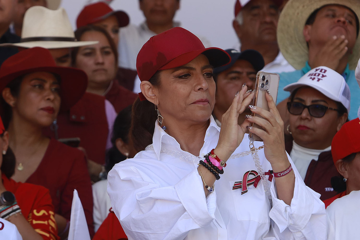 Olivia Salomón | Andrés Lobato