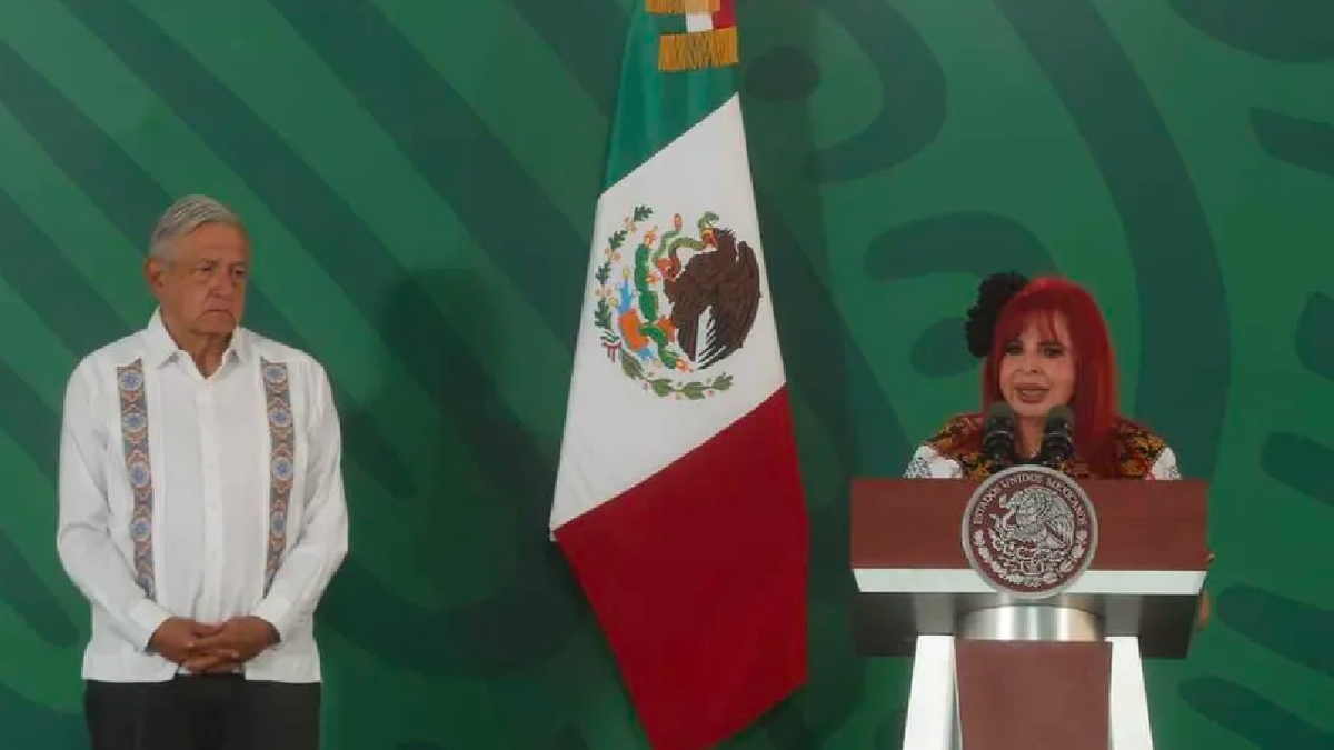 AMLO es de una dimensión política desconocida; "te amamos"