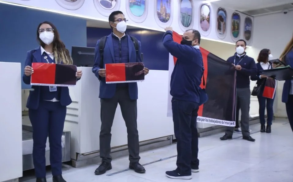 Desalojo en aeropuerto de CdMx fue un delito;dice sindicato de trabajadores de Interjet