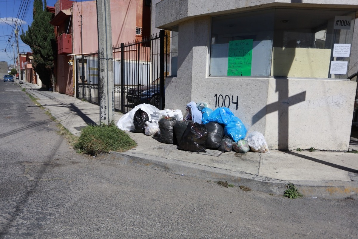 Basura en la ciudad | Andrés Lobato