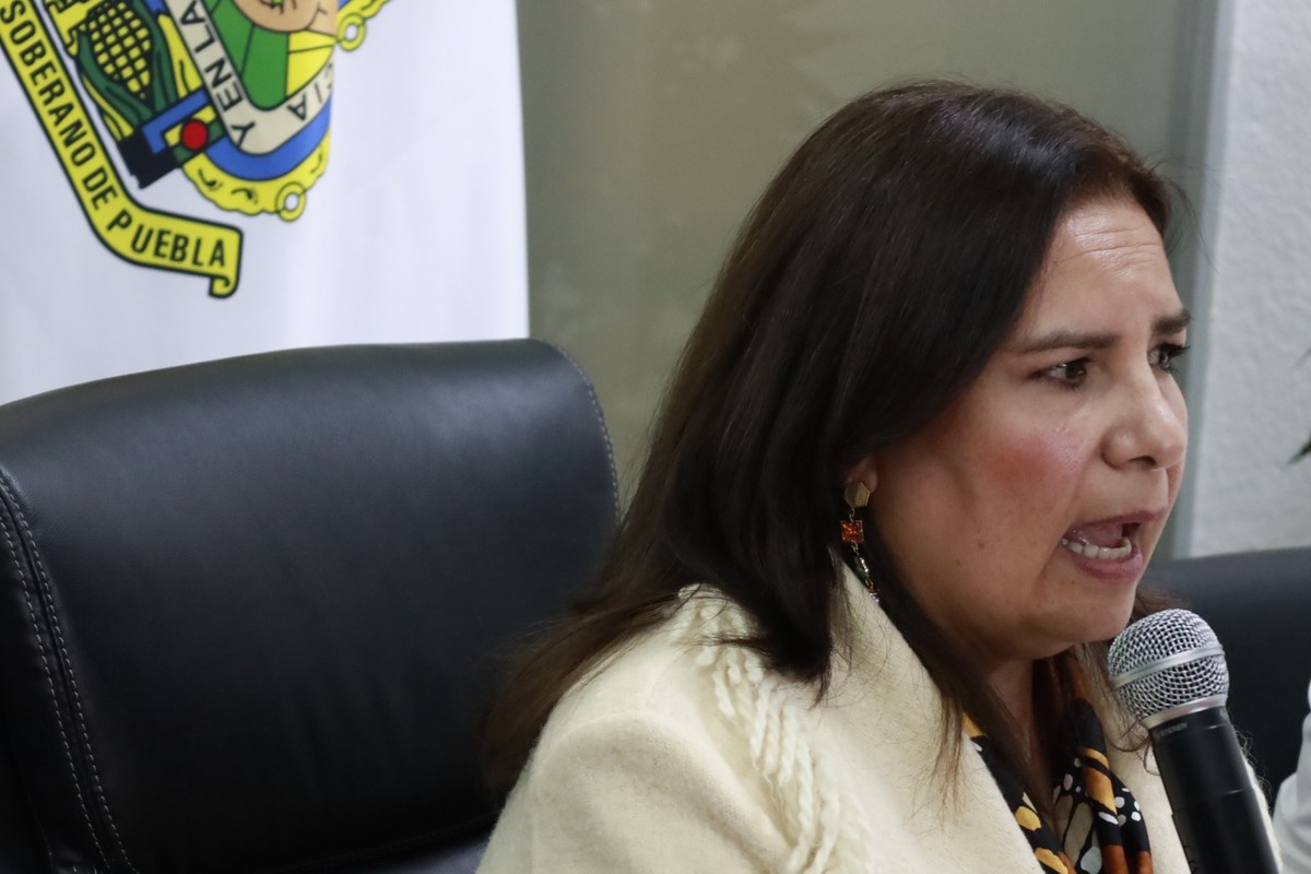 Beatriz Manrique Guevara | Andrés Lobato