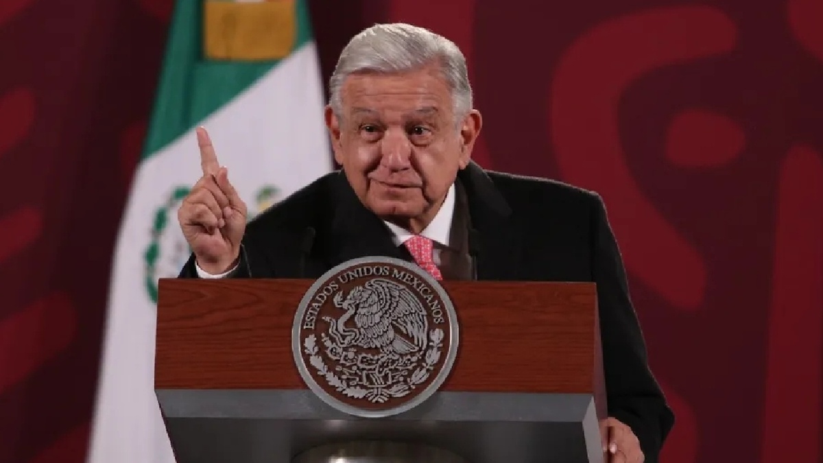 "No es ambiciosa, ni vulgar": AMLO manda abrazo Cristina Fernández