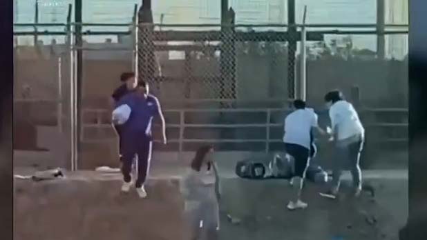 Automovilistas de Texas captan a migrantes atravesando la frontera