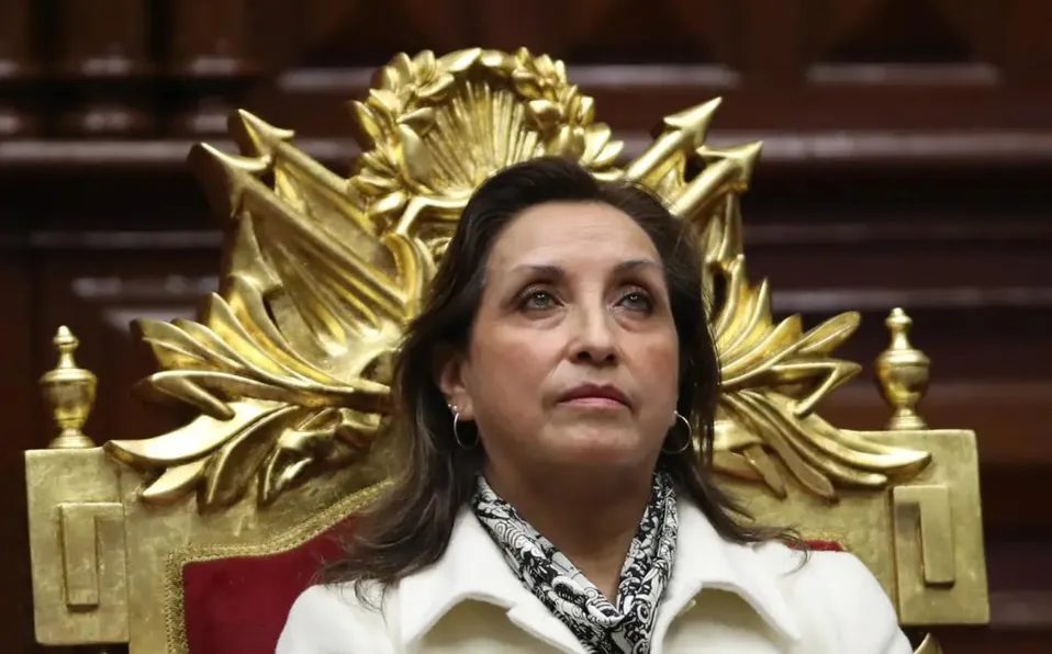 Dina Boluarte espera a AMLO en Perú