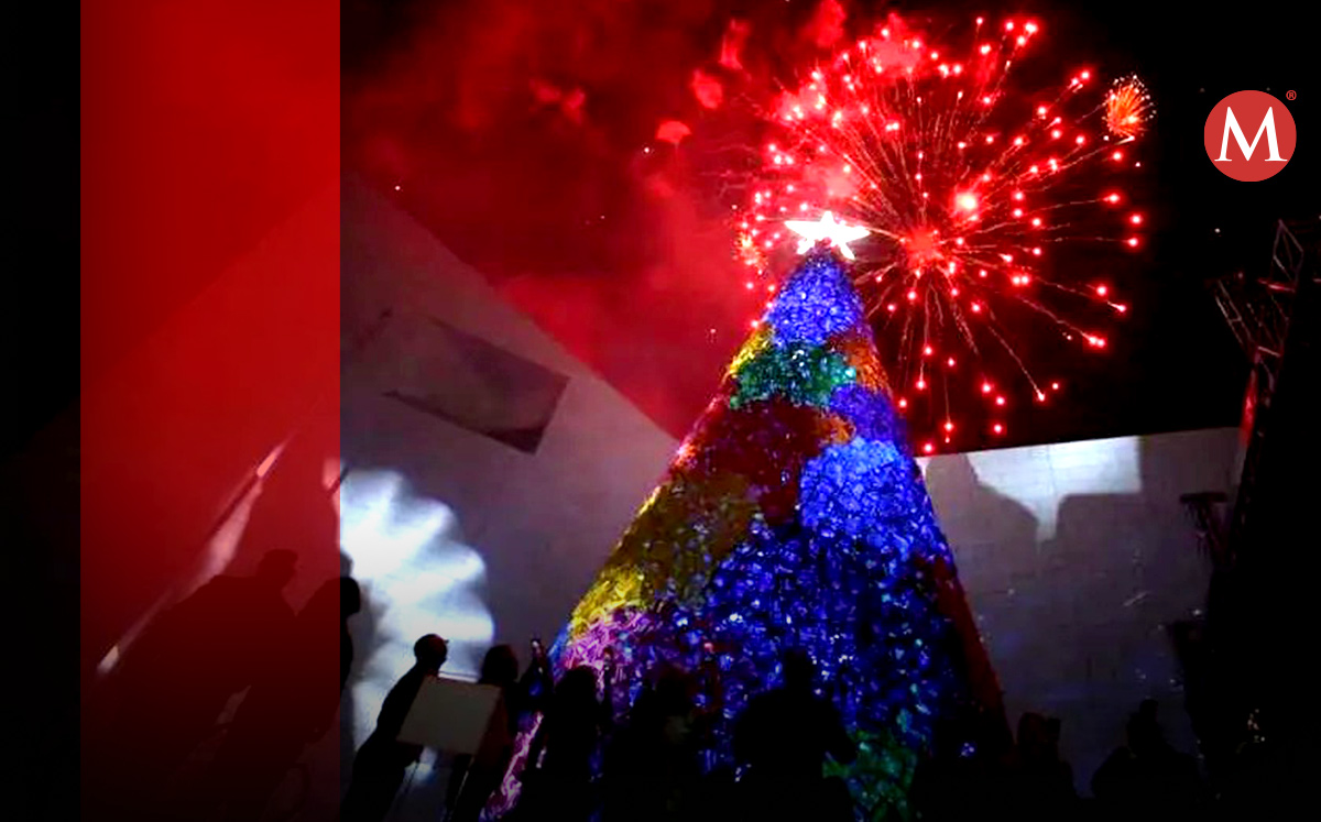 Encendido del pino de Navidad en Monterrey. Foto: Especial