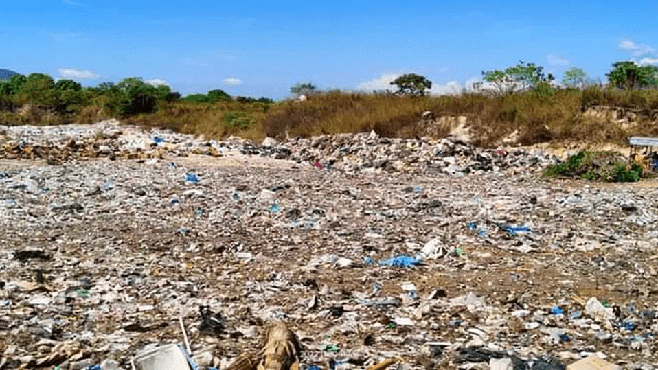 Municipios de Oaxaca denuncian llegada de basura de la capital del estado