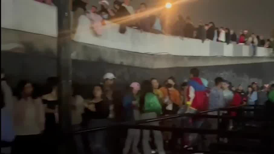 Caos en el Estadio Azteca previo al concierto de Bad Bunny