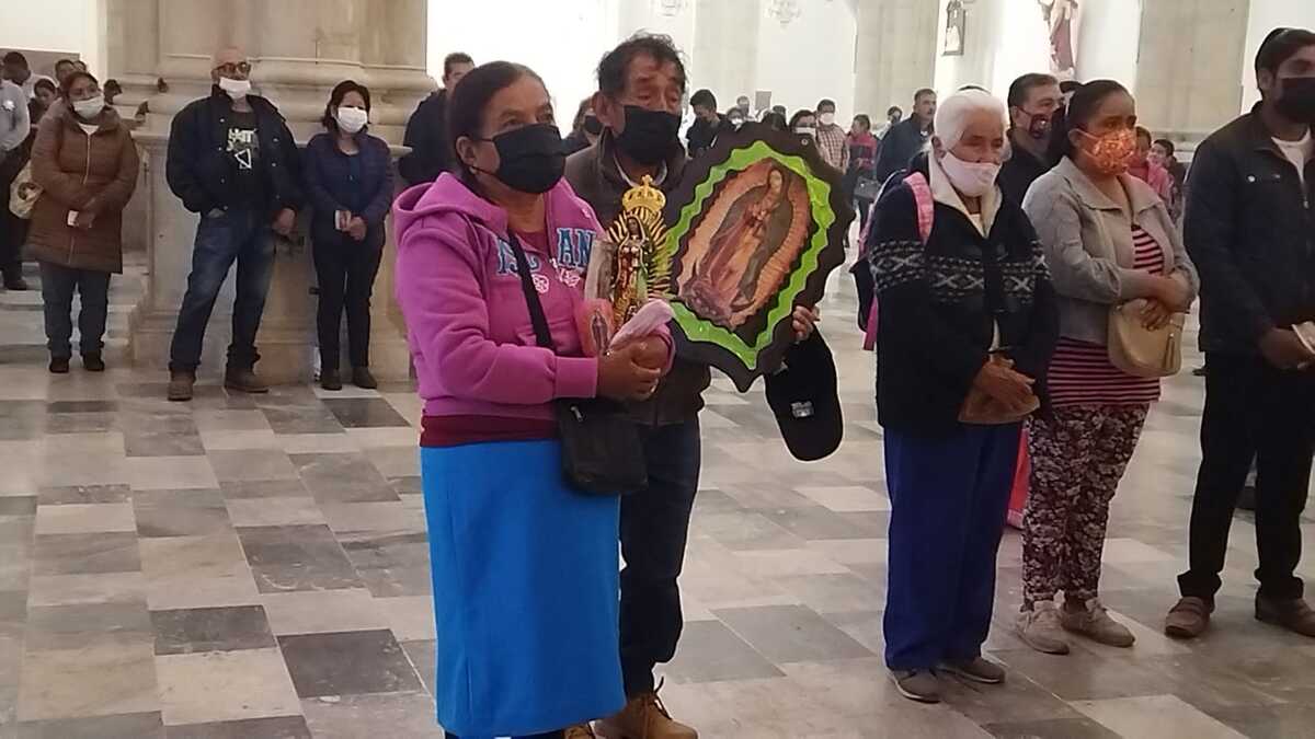 Peregrinos llegan a la Villita (Elizabeth Hernández)