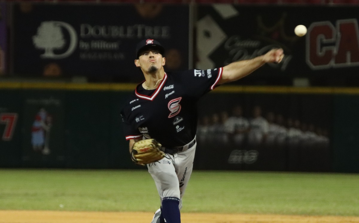 Sultanes de Monterrey vence a Venados de Mazatlán en extra innings (Cortesía)