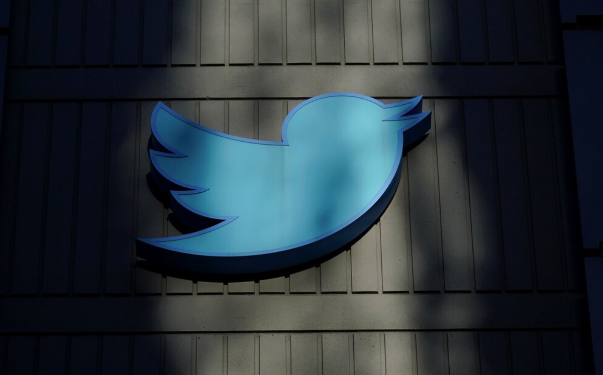 Twitter, de Elon Musk, refiere que los suscriptores verán menos anuncios. Foto: (AP)
