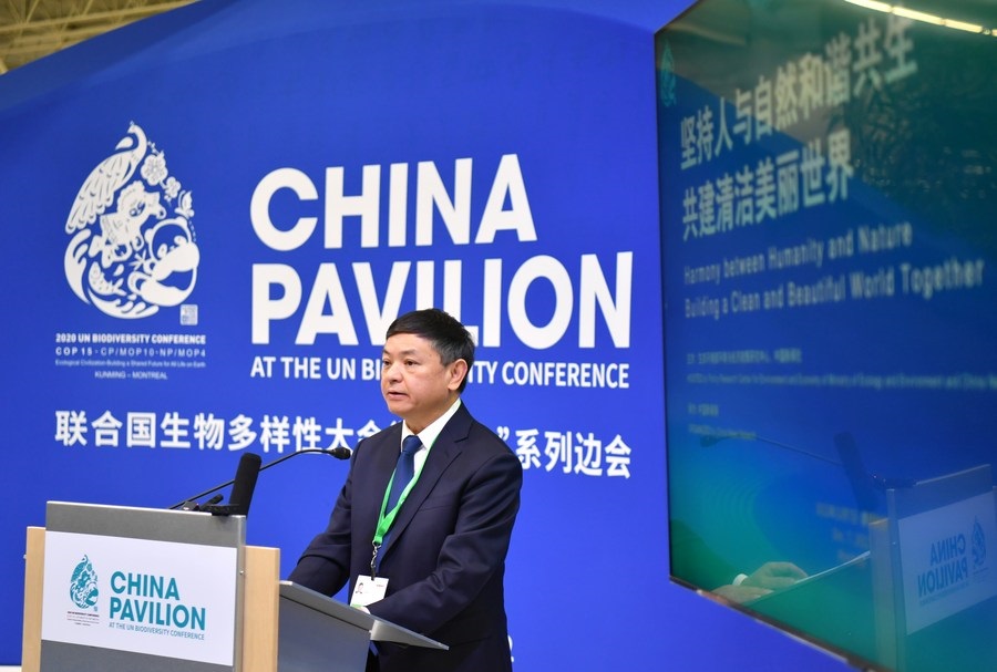 Huang Runqiu, ministro de ecología y medio ambiente de China y también presidente de la 15ª reunión de la COP15. (Xinhua/Lian Yi)
