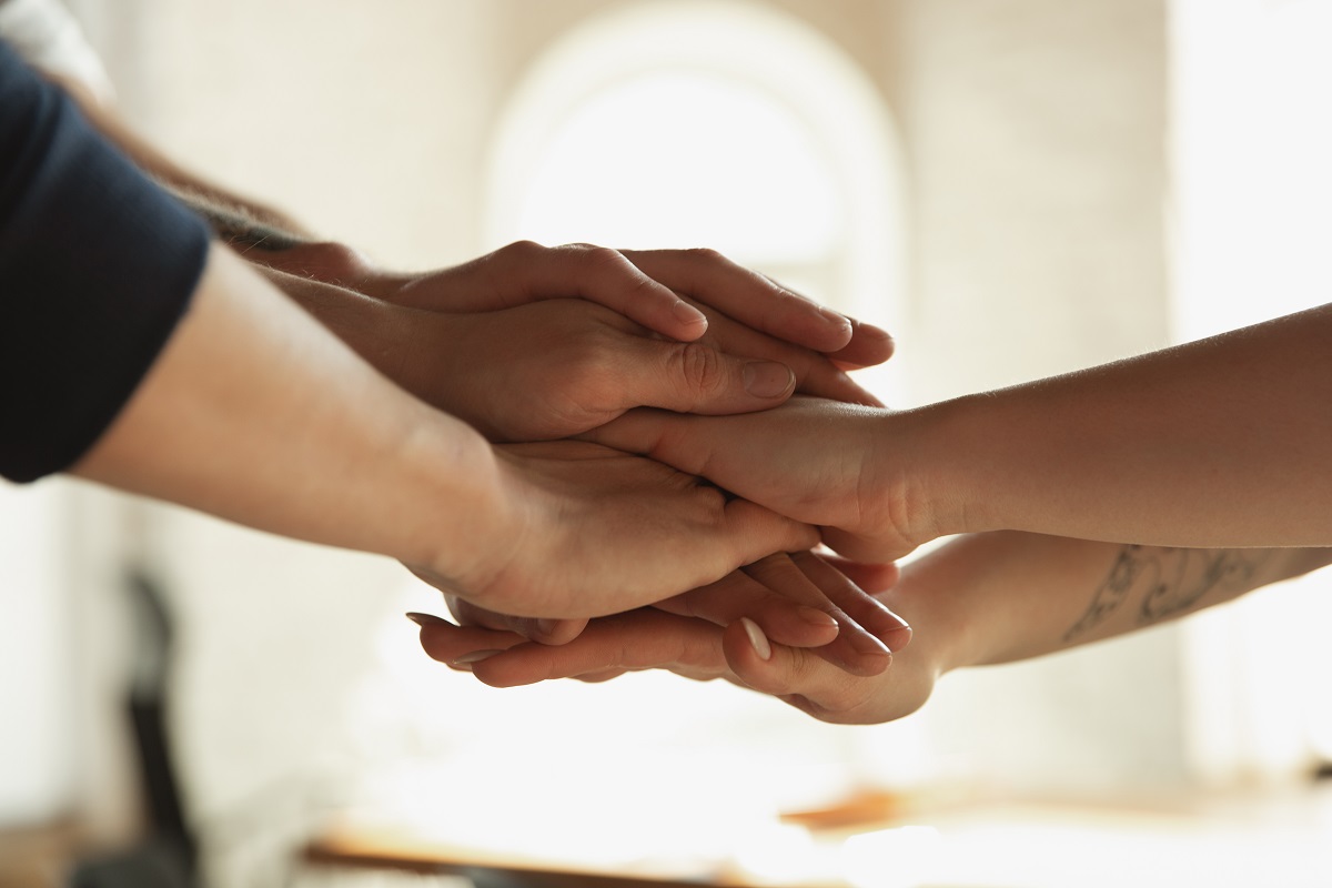 El voluntariado ayuda a generar una mejor sociedad. (freepik.es)