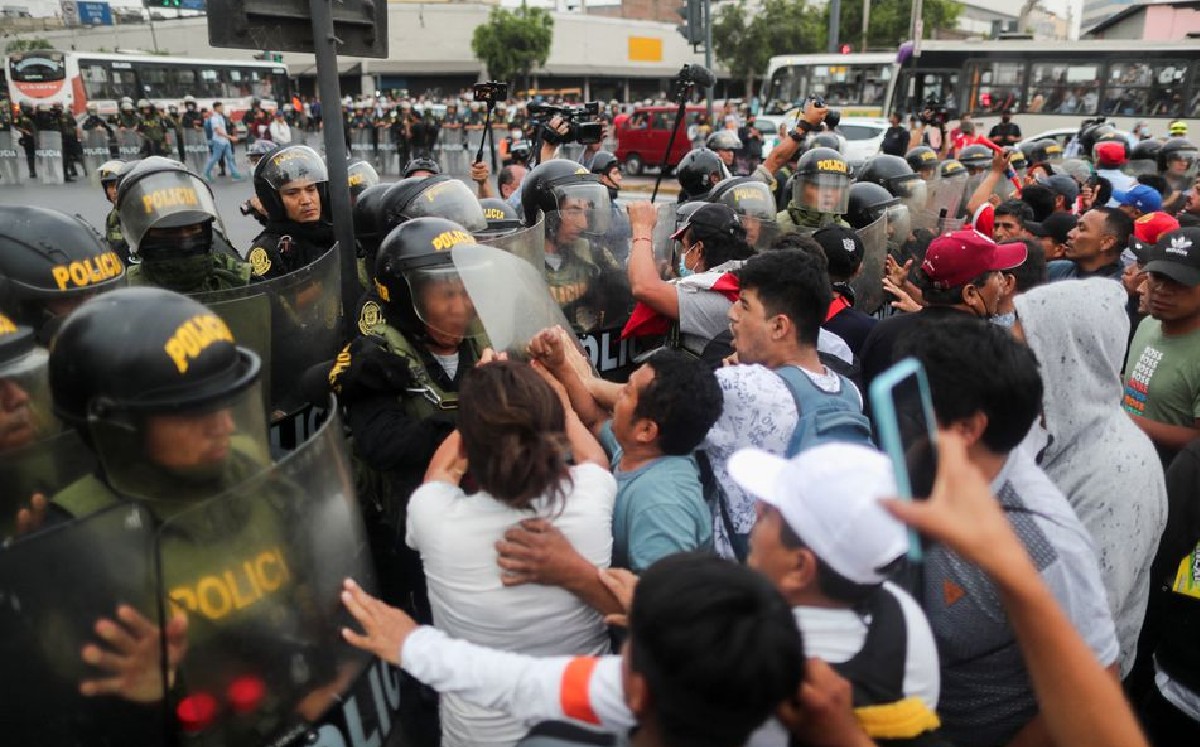 Desde el domingo, las autoridades admiten la muerte de 10 manifestantes (Reuters)