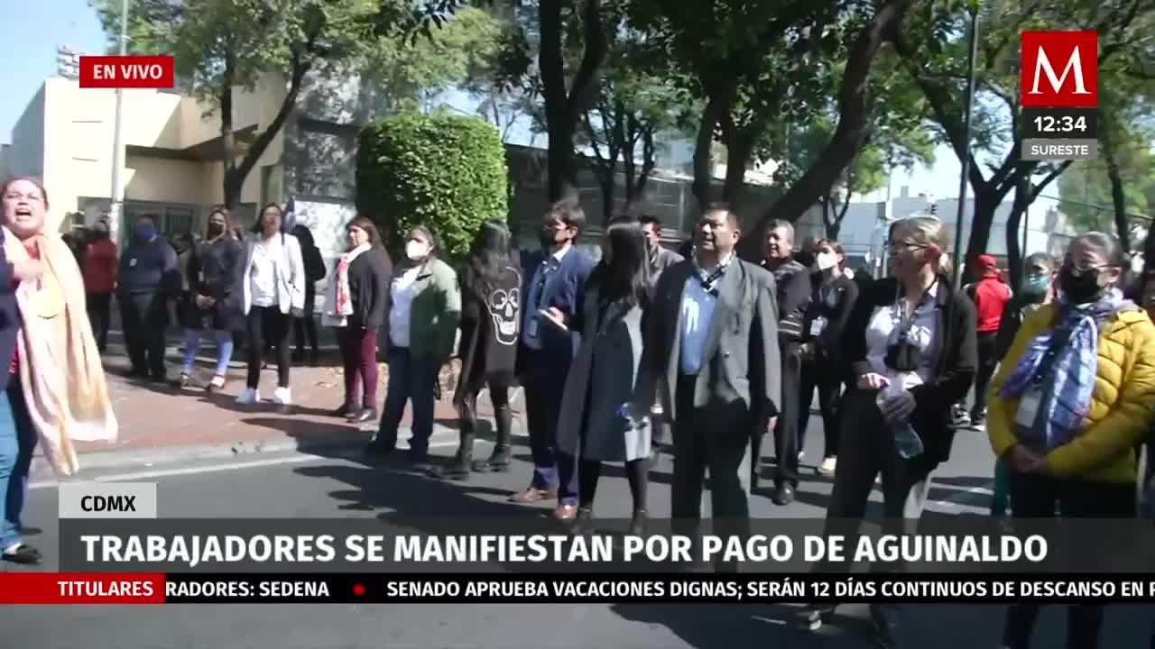 En CdMx, trabajadores se manifiestan por pago de aguinaldo