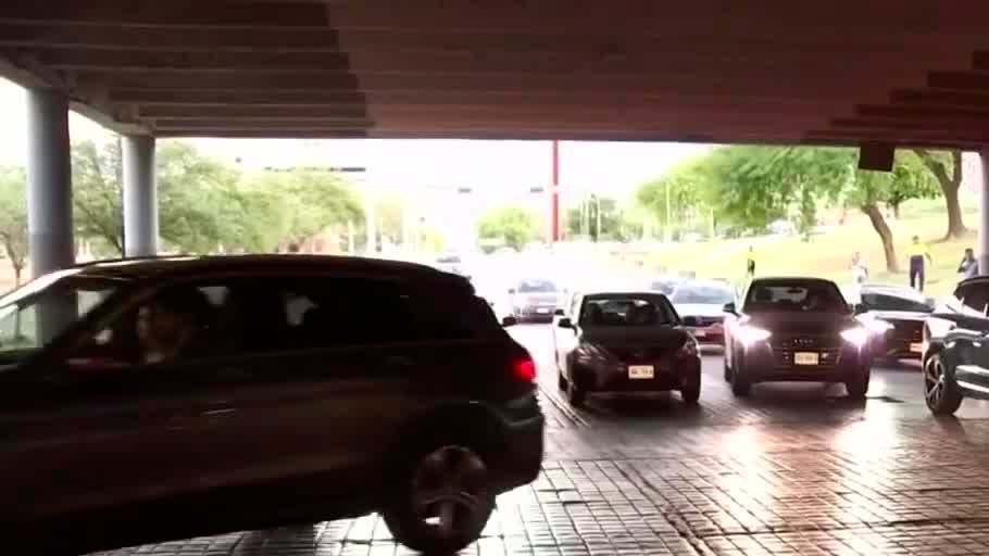 Podrían incluir cobro de peaje para entrar al centro de Monterrey; buscan disminuir el tráfico