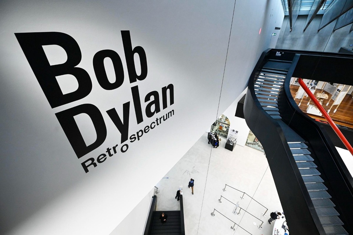 Más de 100 obras de Bob Dylan serán presentadas en la exposición 'Retrospectum'.│EFE