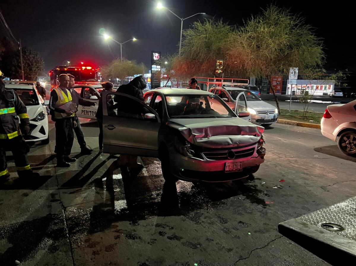 La mujer lesionado presentó dolor cervical, sin embargo se negó acudir a un hospital. | Especial