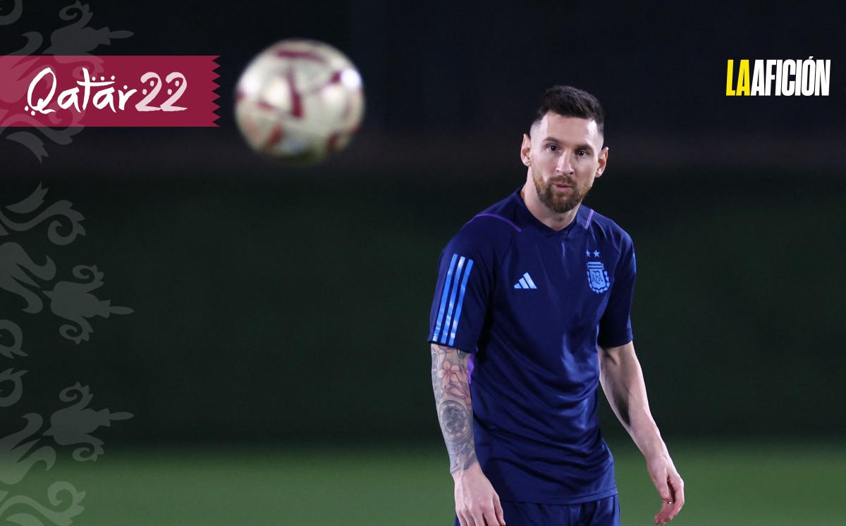 Totti: "Messi está debajo de Maradona" (Reuters)
