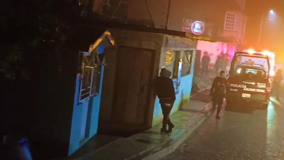 Asesinan a balazos a tres mujeres al interior de un bar en Puebla