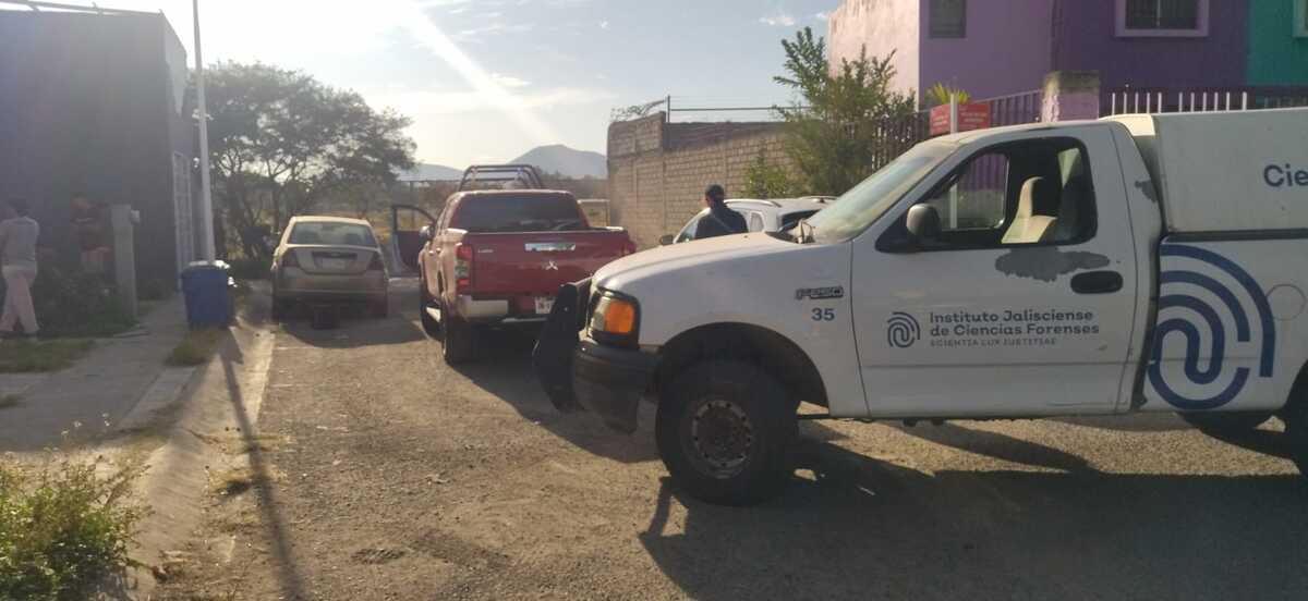 Localizan cadáver de una mujer en lote baldío de Tlajomulco (Diana Barajas)