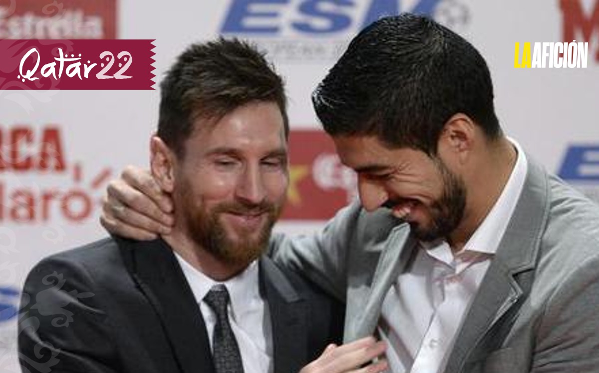 Luis Suárez felicita a Lionel Messi por videollamada tras título en Qatar 2022 (AFP)