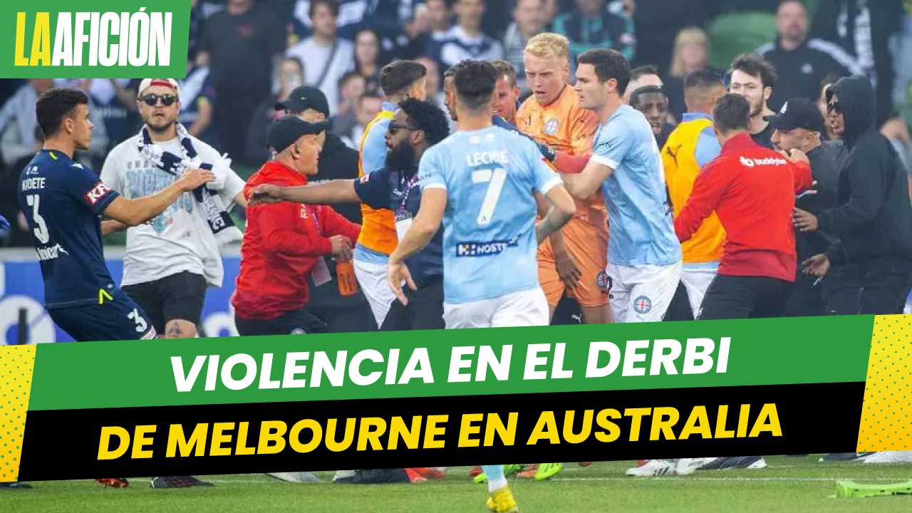 Portero del Melbourne City es herido por aficionados que invadieron campo