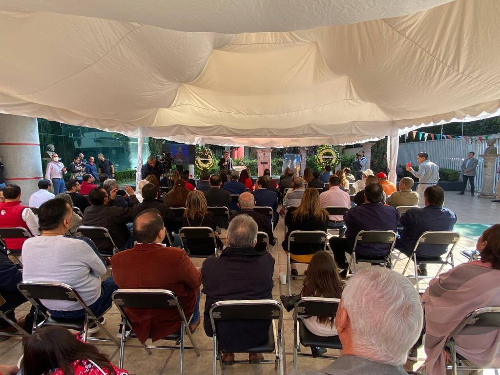 PRI Jalisco realizó un homenaje en memoria de Aristóteles Sandoval. (Cortesía)