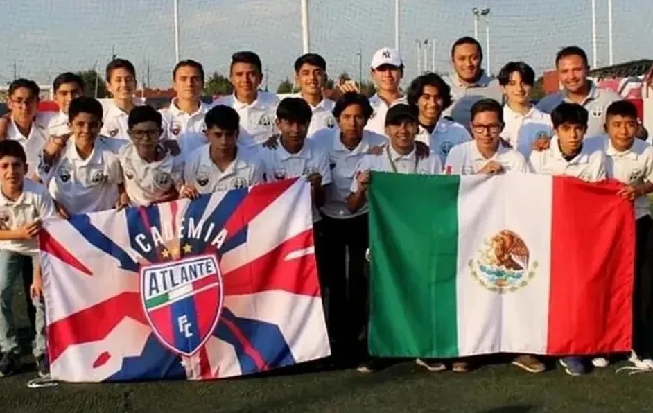 Equipo juvenil de futbol de Toluca ya vuela a México tras estar varados una semana en Perú