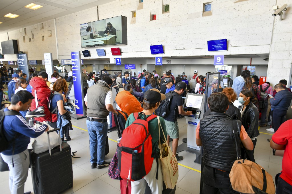 Las protestas provocaron que varios aeropuertos de Perú cerraran. | AFP