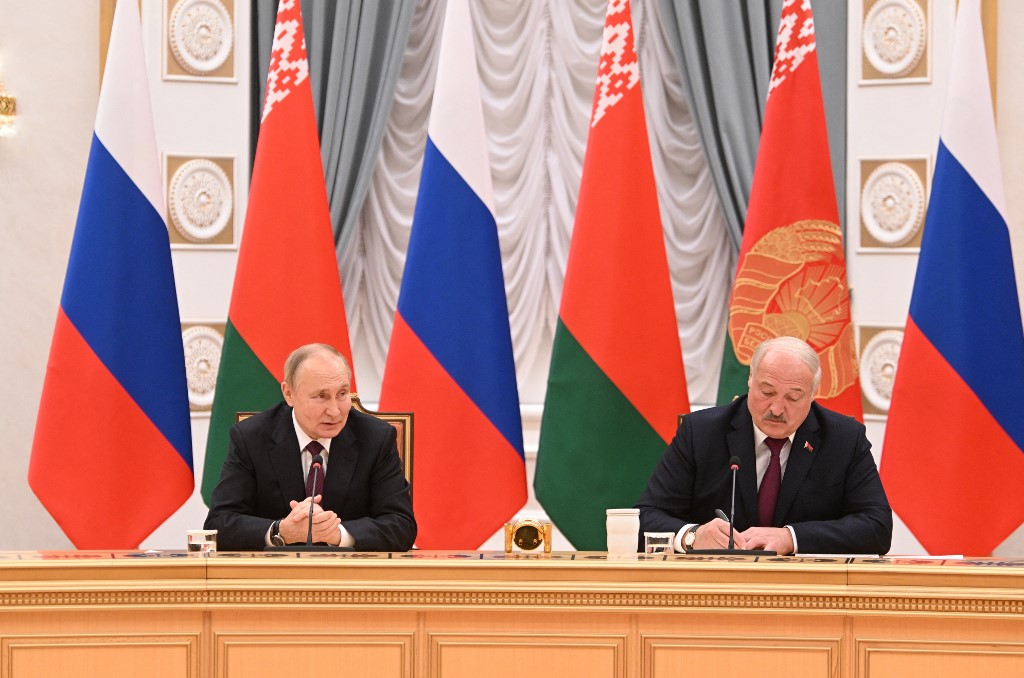 Vladimir Putin y Alexander Lukashenko en su encuentro en  Bielorrusia. | Sputnik vía AFP