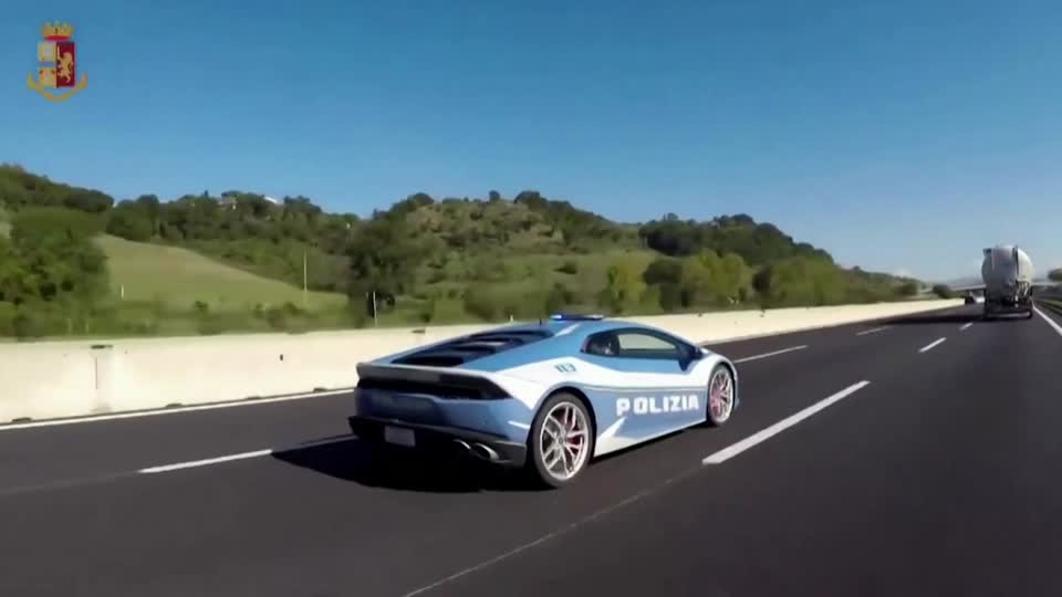 La policía de tráfico italiana tiene en su posesión dos Lamborghini Huracán (Reuters)