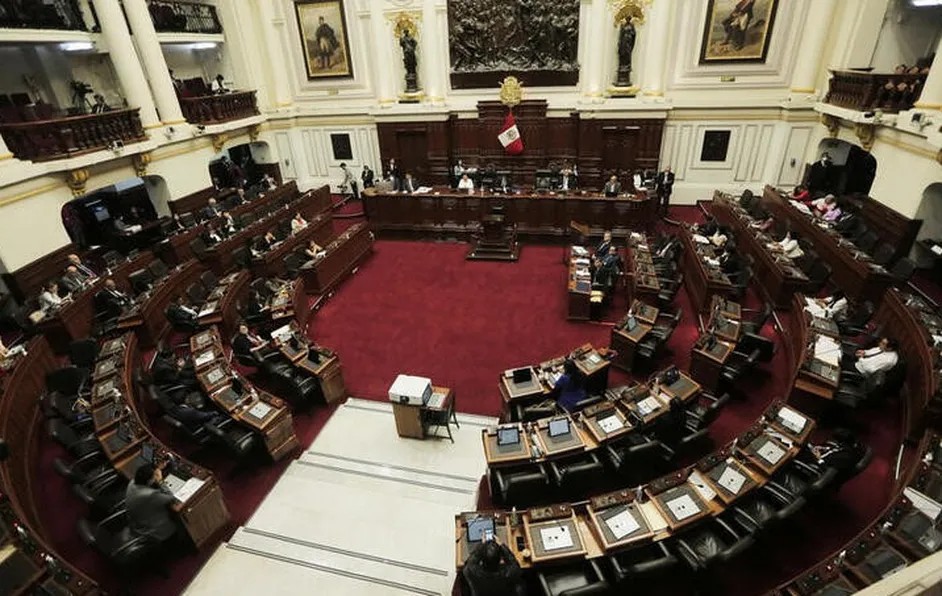 Jurado Electoral de Perú podría organizar elecciones a finales de 2023; Congreso debate comicios