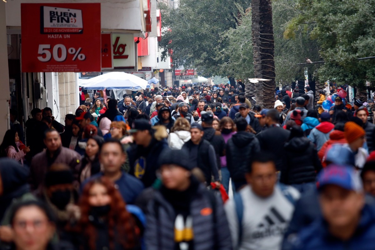 La derrama económica fue por 12 mil 135 millones de pesos en los 4 días que duró El Buen Fin | Jorge López