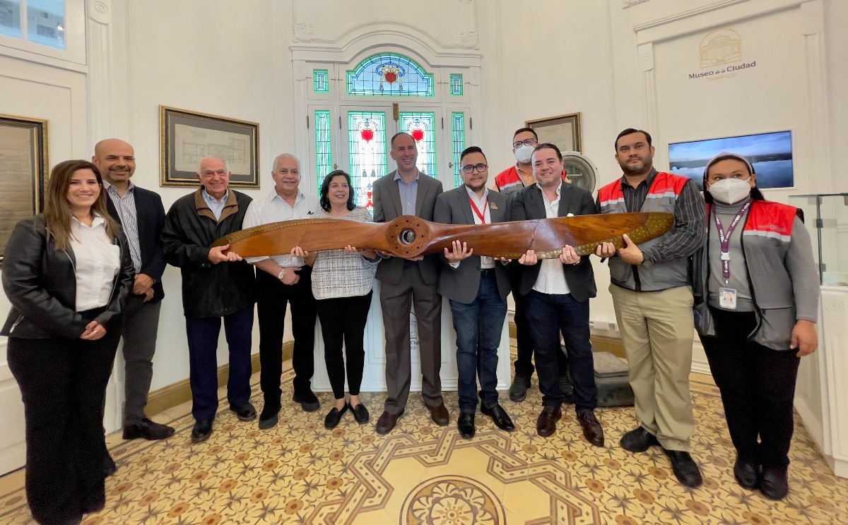 La hélice del primer vuelo comercial en el Aeropuerto de Tampico ya se encuentra en el Museo de la Ciudad.