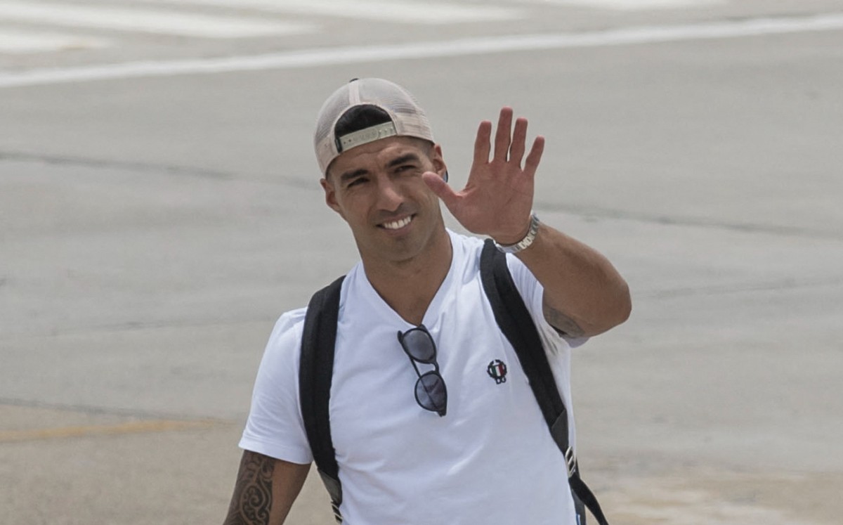 Luis Suárez respondería a oferta de Cruz Azul tras su Navidad junto a Messi (AFP)