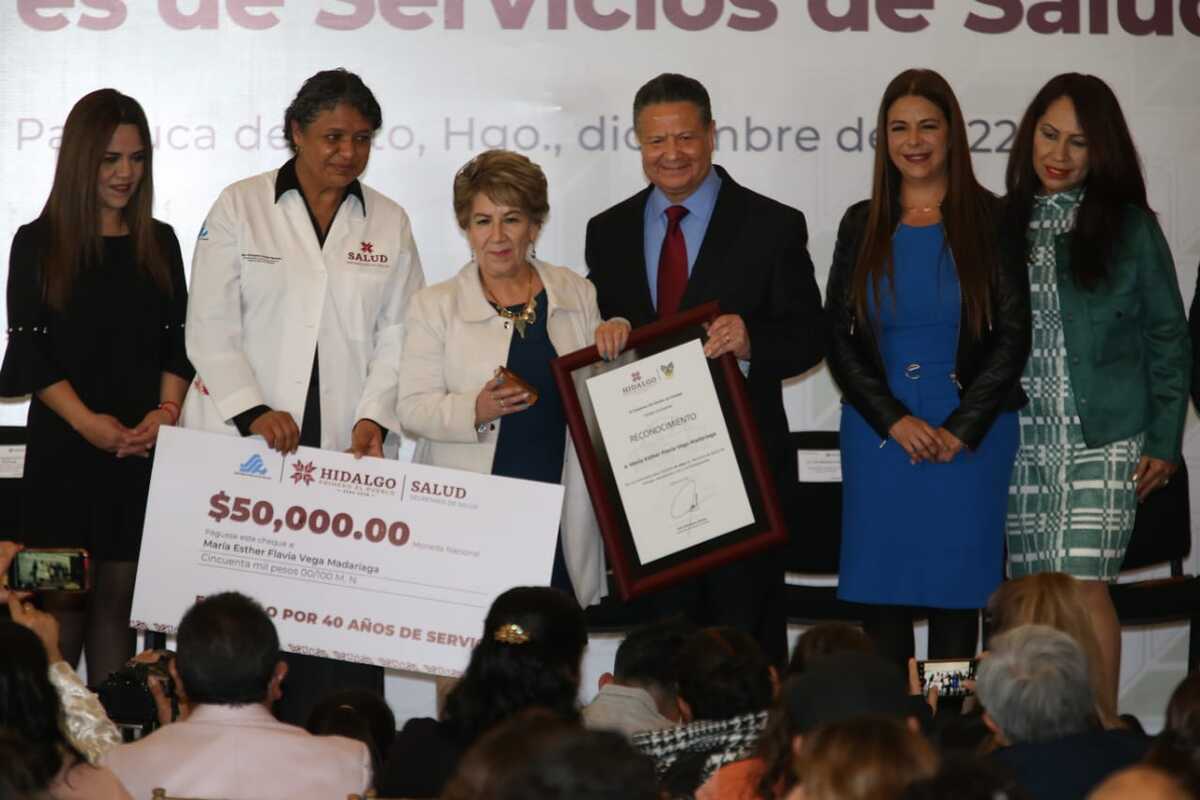 Se reconoció la trayectoria de personal de la secretaría de salud desde 20 hasta 45 años de servicio (Jorge Sánchez)