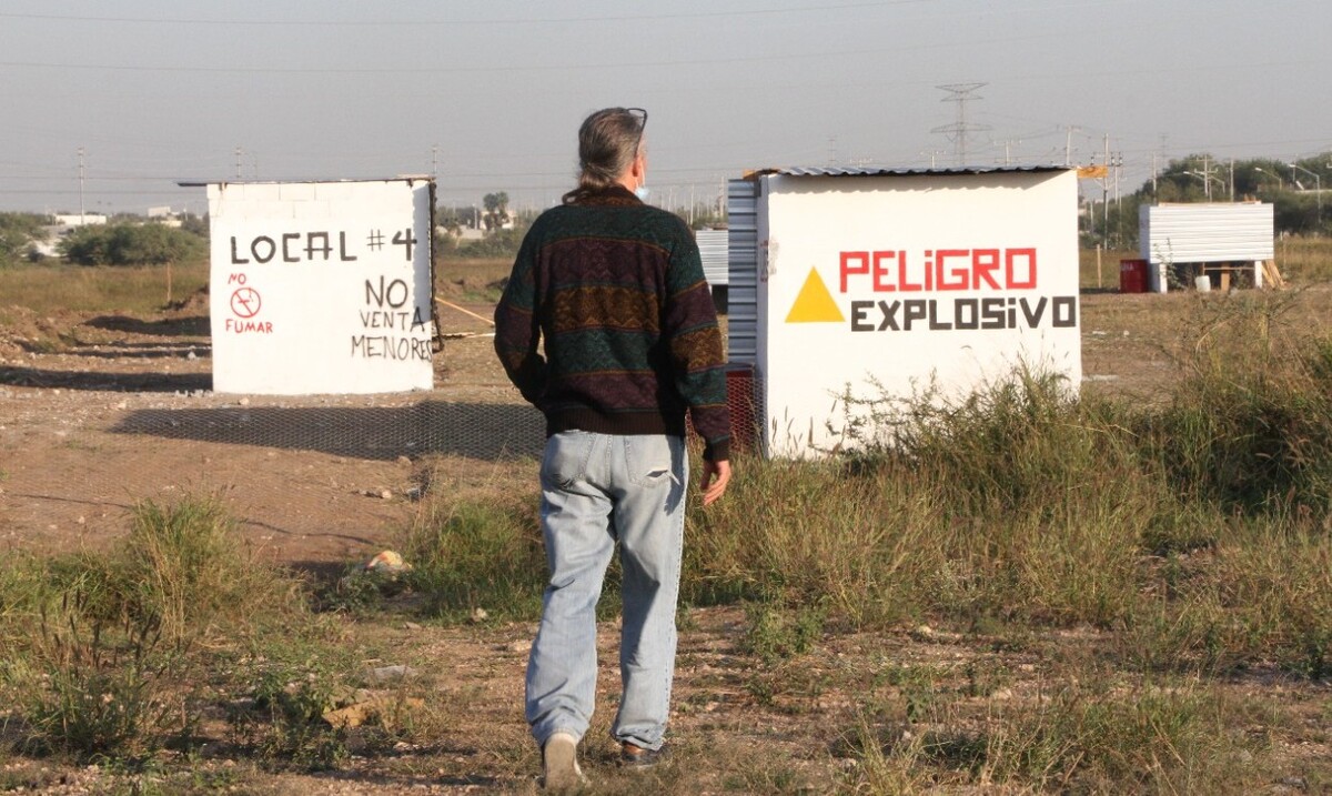 En la colonia Buena Vista se aprecian los locales cerrados y con advertencias propias de una feria del cohete. LEONEL ROCHA