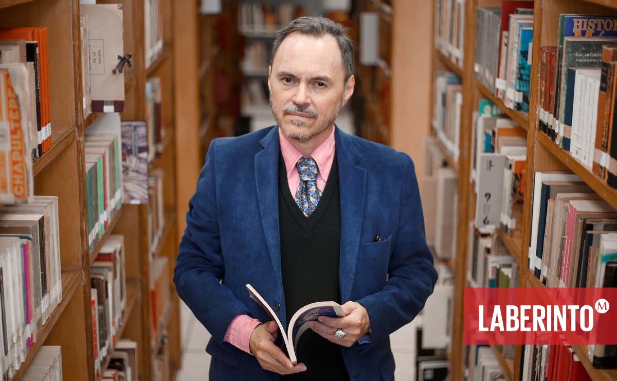 José Javier Villarreal, poeta, ensayista y traductor mexicano. (UANL)