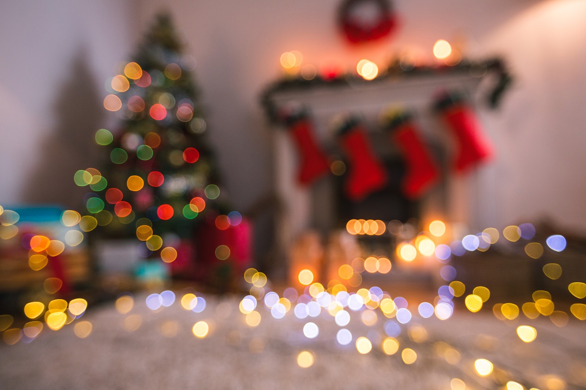 La Navidad es un fecha que llena de alegría e ilusión a los niños. (freepik.es)