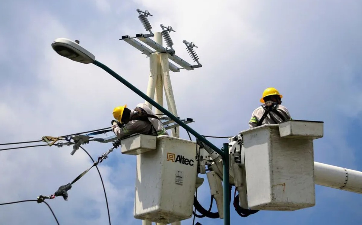 Reparan suministro eléctrico en estos estados. (Cuartoscuro)