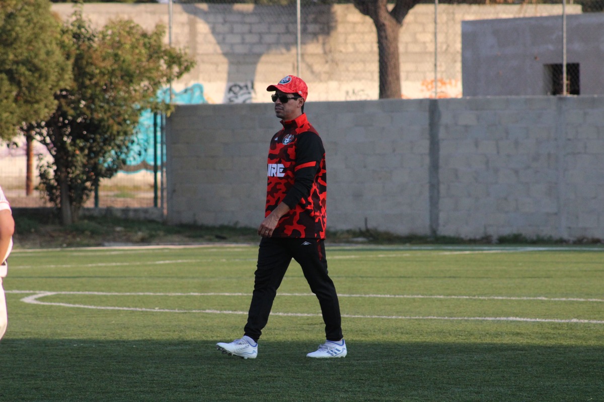 Fausto Pinto llegó al banquillo del equipo a media temporada consiguiendo siete victorias de forma consecutiva  (Cortesía)