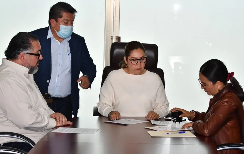 Fiscal de Oaxaca, Arturo Peimbert, presenta renuncia ante Congreso local
