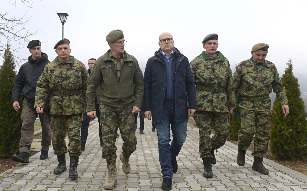 Algunos funcionarios alegan que ha habido presunto hostigamiento a serbios en Kosovo. | AP