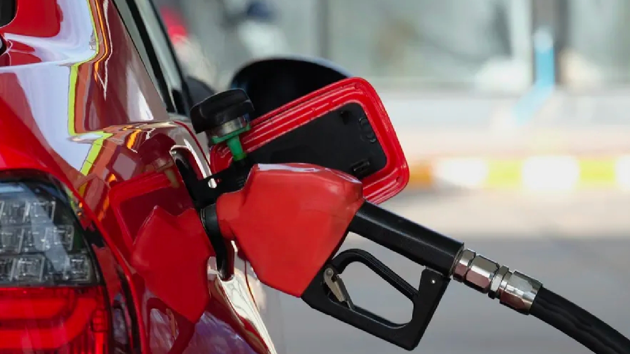 Tres gasolineras de México operan con "irregularidades": Profeco