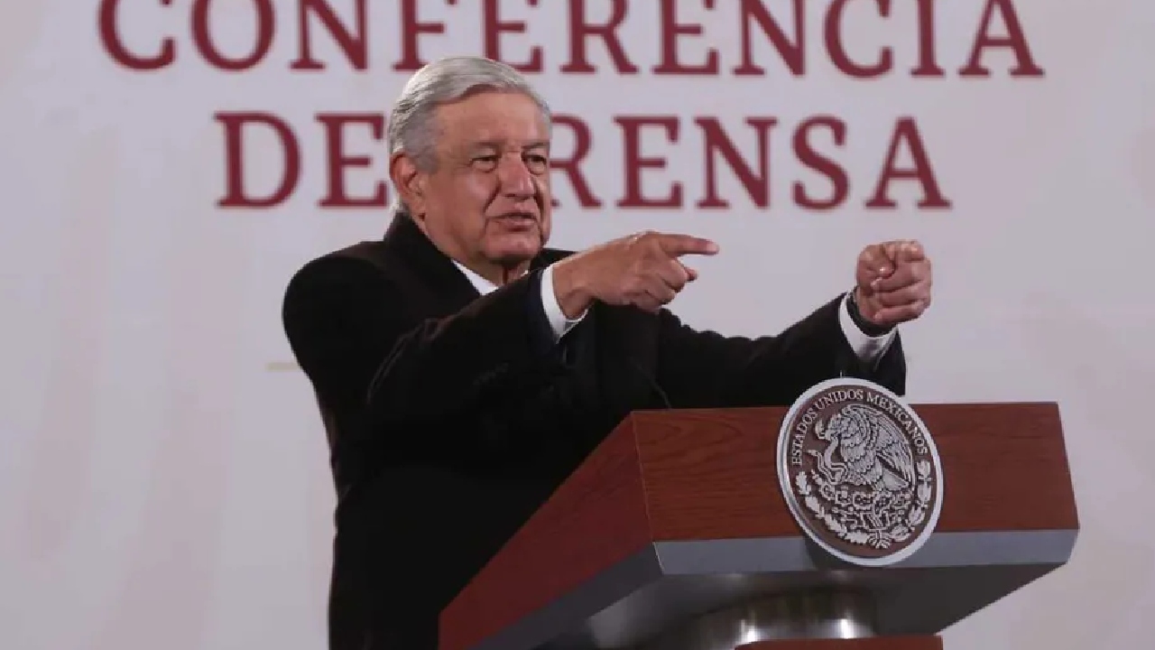 Candidatos presidenciales de oposición no tienen experiencia; conservadurismo no tiene futuro: AMLO