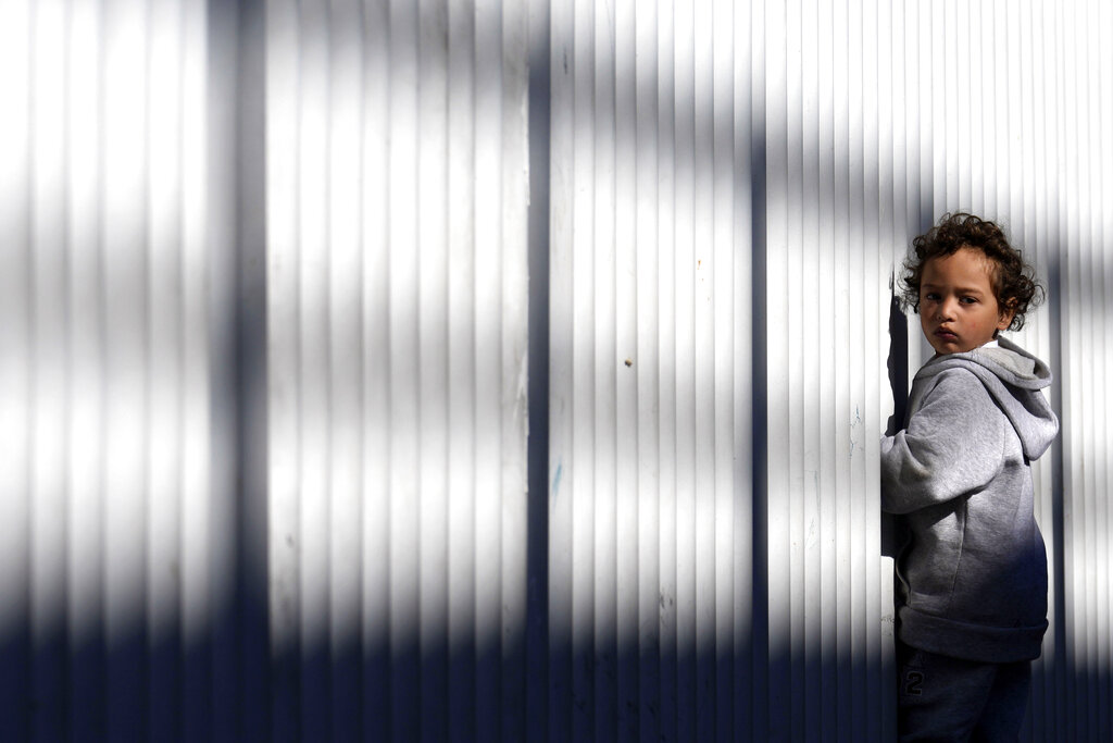 Cientos de migrantes buscan asilo en México. (AP)